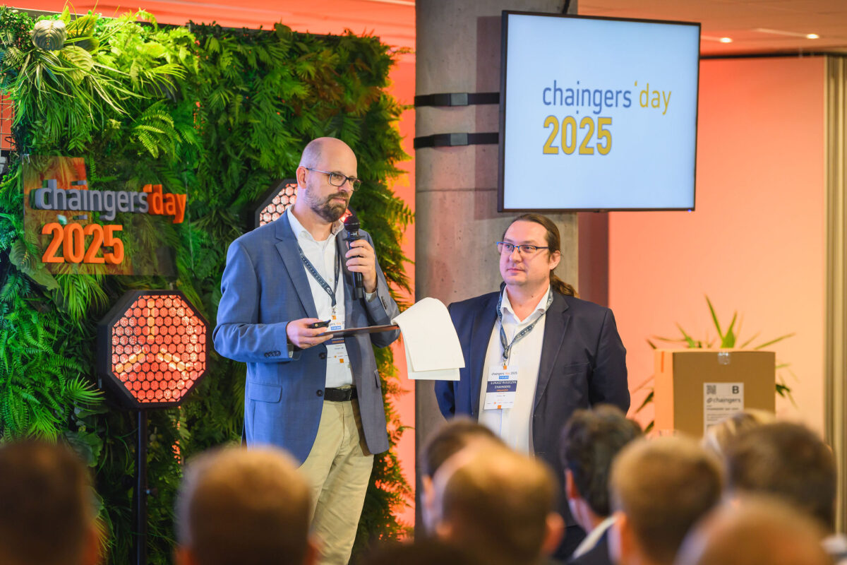 Uczestnicy podczas otwarcia Chaingers Day 2025